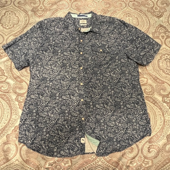 Tommy Bahama Jeans Island Modern Fit Shirt - Picture 3 of 8